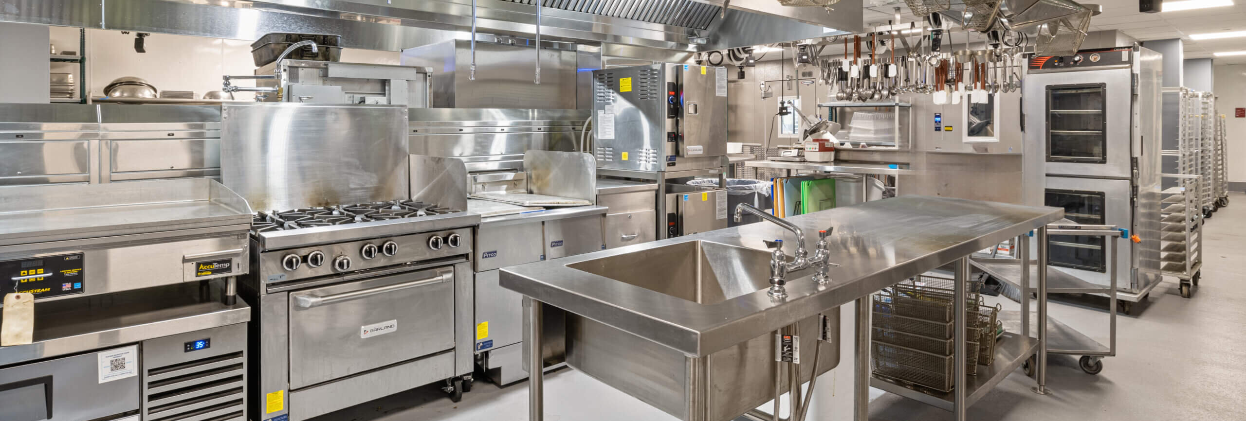 Food service counters at Phillips Exeter Academy